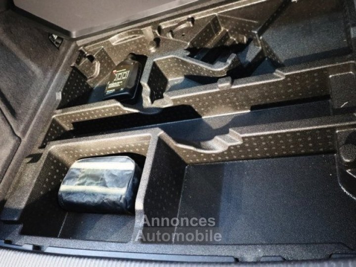 Audi Q3 20 TDI 150CH AMBIENTE QUATTRO S TRONIC 7 - 6