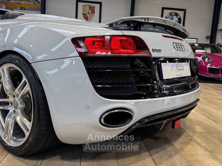 Audi R8 Spyder V10 52 FSI QUATTRO R-Tronic / 577 CV / CONFIG RARE - 15