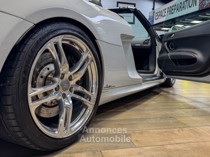 Audi R8 Spyder V10 52 FSI QUATTRO R-Tronic / 577 CV / CONFIG RARE - 16