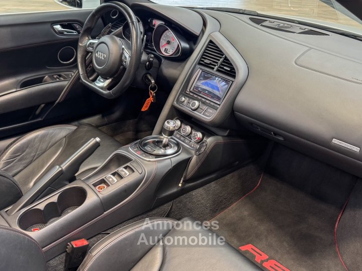 Audi R8 Spyder V10 52 FSI QUATTRO R-Tronic / 577 CV / CONFIG RARE - 24
