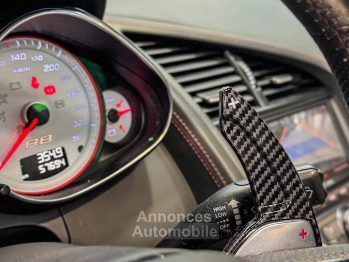 Audi R8 Spyder V10 52 FSI QUATTRO R-Tronic / 577 CV / CONFIG RARE - 28