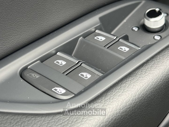 Audi Q5 Sportback 50 TFSIe 299 S tronic 7 Quattro S line - 25