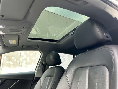 Audi Q2 16 TDi S tronic   - 16