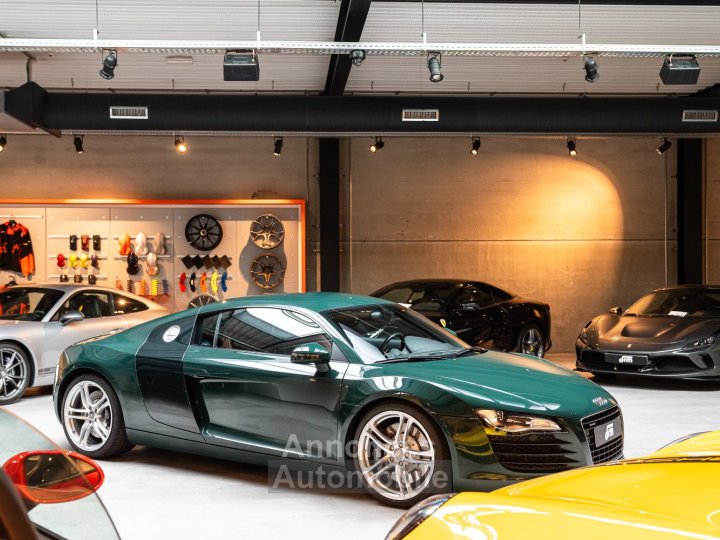 Audi R8 V8 42L Coupe Manuelle - 3