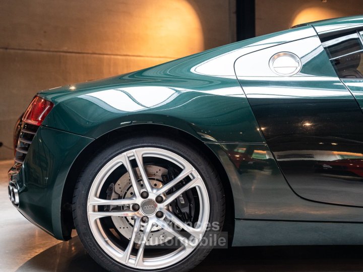 Audi R8 V8 42L Coupe Manuelle - 6