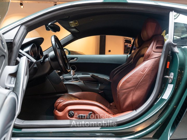 Audi R8 V8 42L Coupe Manuelle - 27