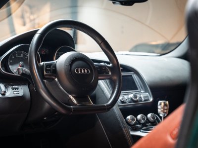 Audi R8 V8 42L Coupe Manuelle   - 30