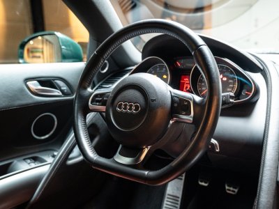 Audi R8 V8 42L Coupe Manuelle   - 31