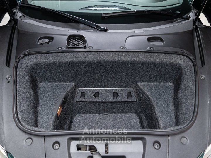Audi R8 V8 42L Coupe Manuelle - 40
