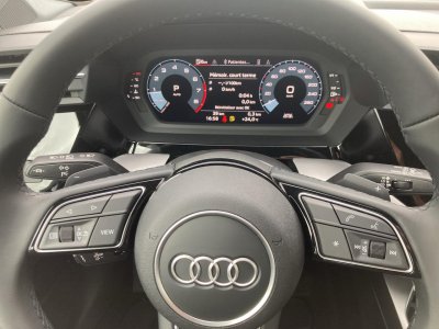 Audi A3 Sportback 15 35 TFSI - 150 - BV S-Tronic 7 8Y Business Executive PHASE 2   - 11