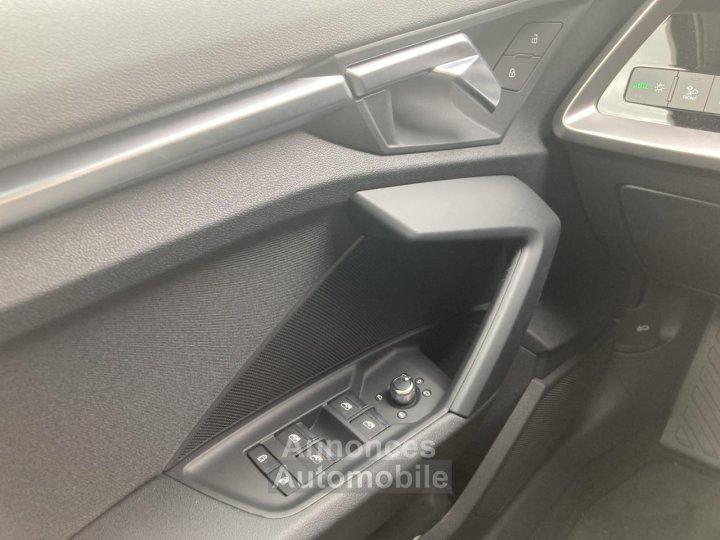 Audi A3 Sportback 15 35 TFSI - 150 - BV S-Tronic 7 8Y Business Executive PHASE 2 - 12