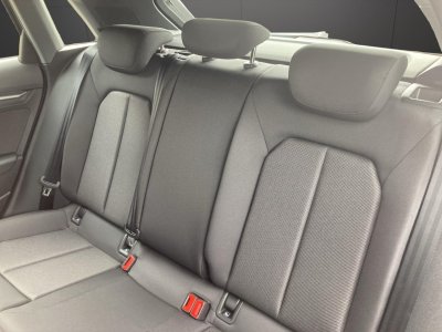 Audi A3 Sportback 15 35 TFSI - 150 - BV S-Tronic 7 8Y Business Executive PHASE 2   - 13