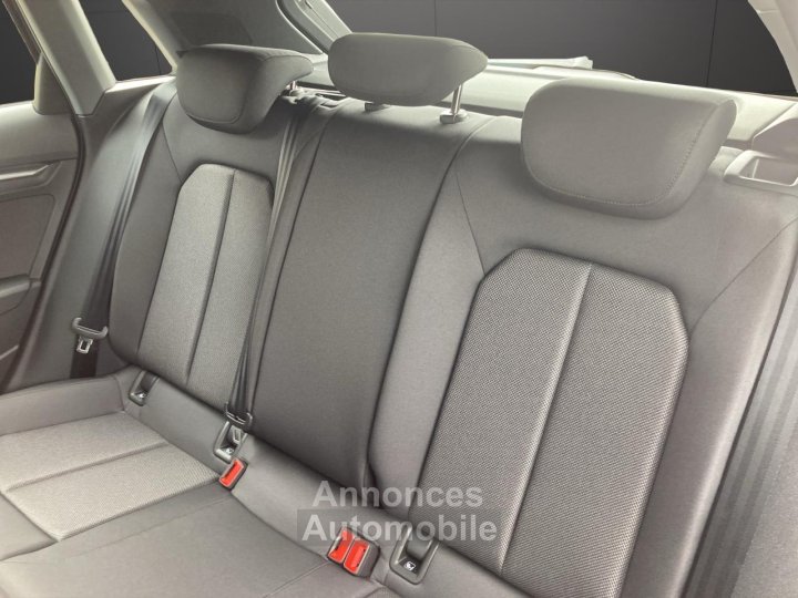 Audi A3 Sportback 15 35 TFSI - 150 - BV S-Tronic 7 8Y Business Executive PHASE 2 - 13