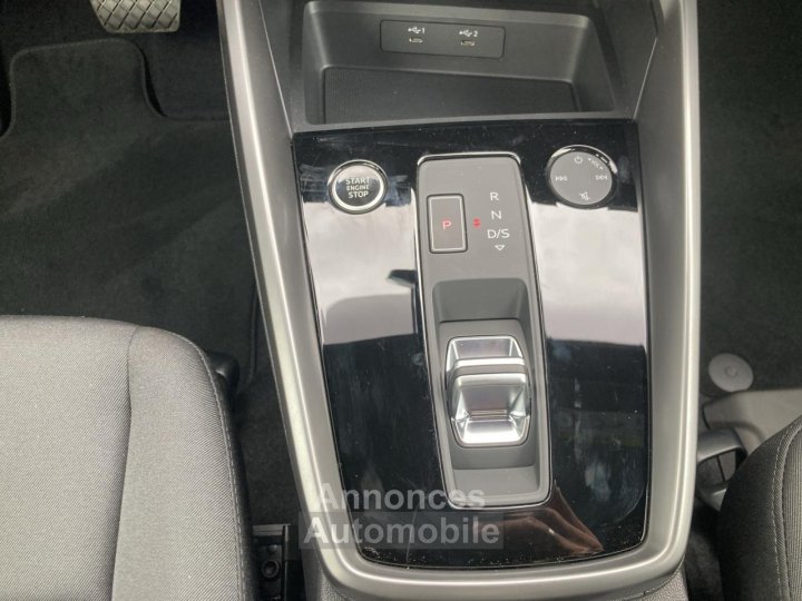 Audi A3 Sportback 15 35 TFSI - 150 - BV S-Tronic 7 8Y Business Executive PHASE 2 - 15