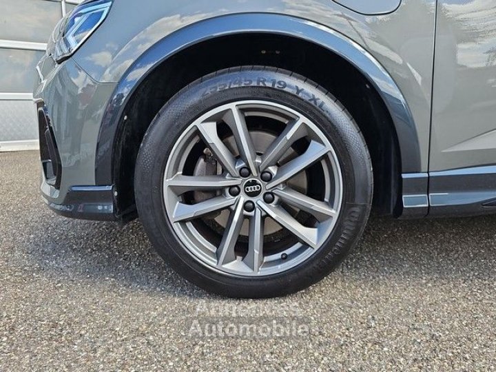 Audi Q3 Sportback 45 TFSIe  245 ch S tronic 6 S line - 14