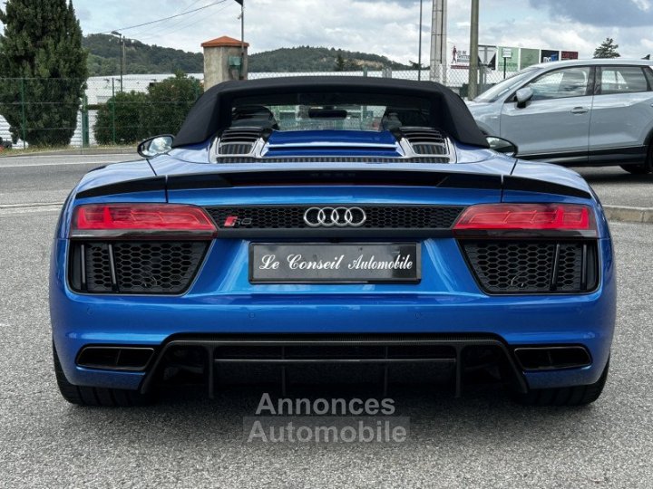 Audi R8 Spyder 52 V10 FSI 610CH PLUS QUATTRO S TRONIC 7 - 7