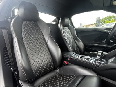 Audi R8 Spyder 52 V10 FSI 610CH PLUS QUATTRO S TRONIC 7   - 11