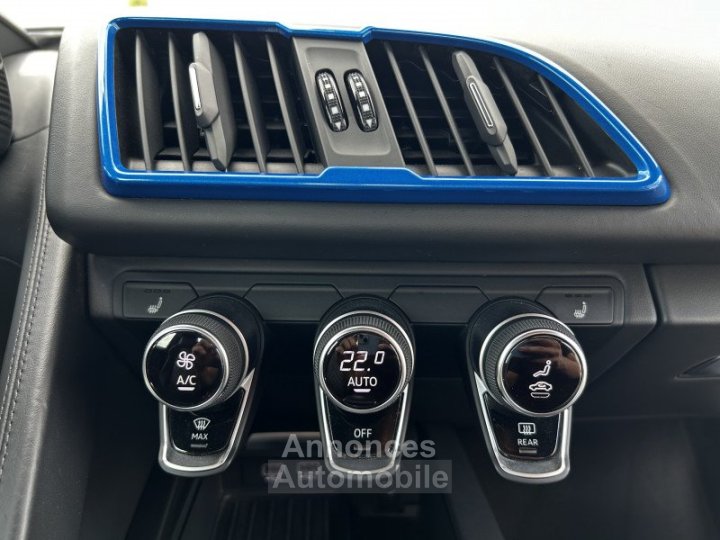 Audi R8 Spyder 52 V10 FSI 610CH PLUS QUATTRO S TRONIC 7 - 12