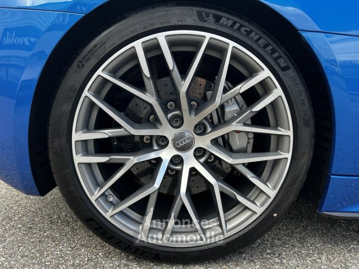 Audi R8 Spyder 52 V10 FSI 610CH PLUS QUATTRO S TRONIC 7 - 17
