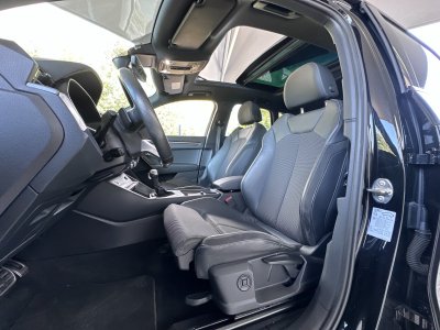 Audi Q3 Sportback 45 TFSIe 245 ch S tronic 6 S line/ Toit ouvrant / Camera de recul / Pack esthétique noir   - 16