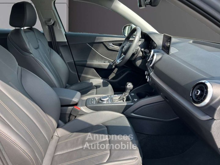 Audi Q2 35 TFSI Business Edition S tronic - 10