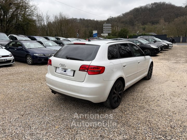 Audi A3 Sportback 20 TDi 140cv S-Tronic6 Ambition Luxe - 12