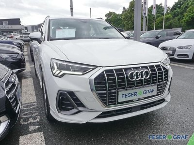 Audi Q3 TFSI e S line 45 e S S tronic Navi   - 1