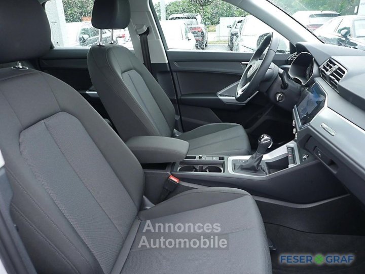 Audi Q3 TFSI e S line 45 e S S tronic Navi - 4