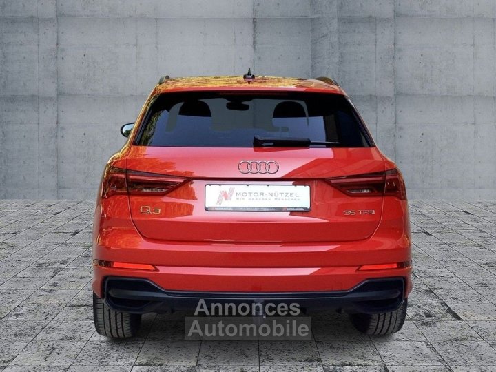 Audi Q3 35 TFSI S LINE LED NAV AHK GRA SHZ - 4