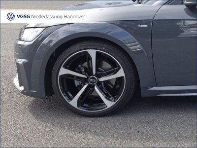 Audi TT Coup%C3%A9 S Line Selection PDC SHZ B O   - 8
