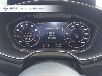Audi TT Coup%C3%A9 S Line Selection PDC SHZ B O   - 10