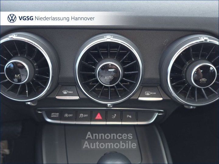Audi TT Coup%C3%A9 S Line Selection PDC SHZ B O - 11