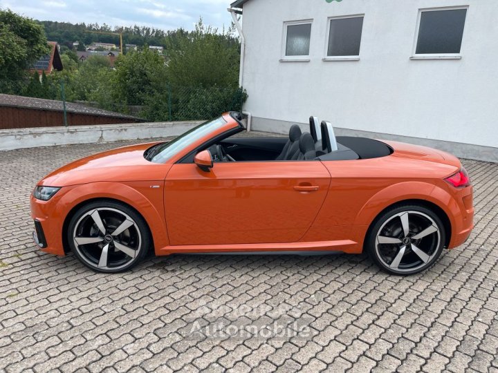 Audi TT Roadster 40TFSI S tronic S line 20 - 9