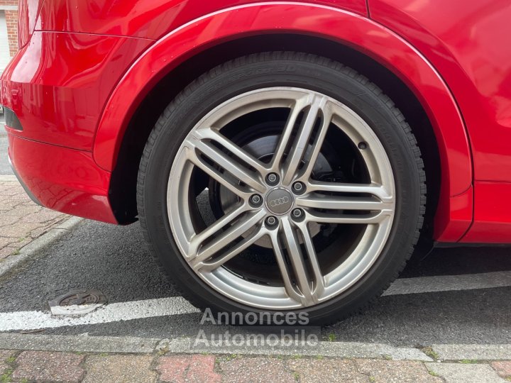 Audi RS Q3 25 TFSI 310 ch Quattro S tronic 7 / CAMERA DE RECUL / TOIT OUVRANT - 12