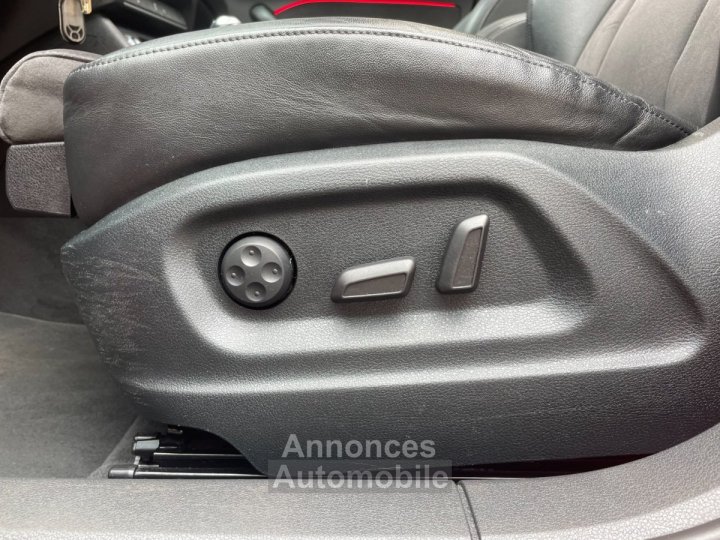 Audi RS Q3 25 TFSI 310 ch Quattro S tronic 7 / CAMERA DE RECUL / TOIT OUVRANT - 43