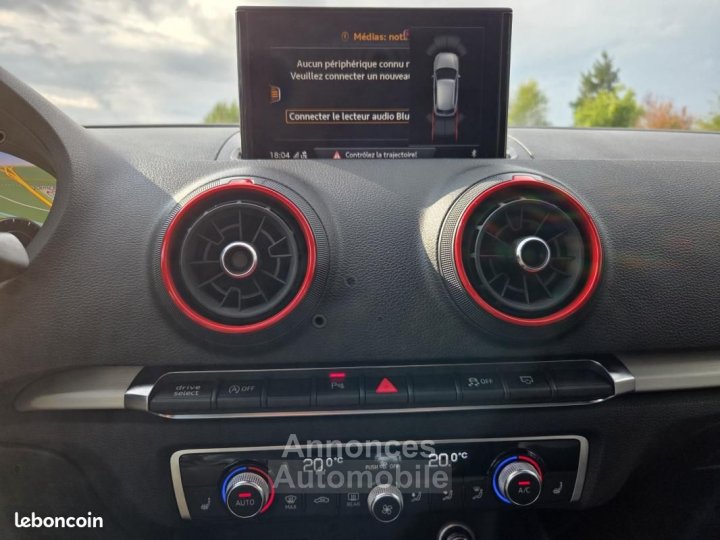Audi S3 SPORTBACK 20 TFSI 300 S-TRONIC Toit pano Siege Cobra BO - 18