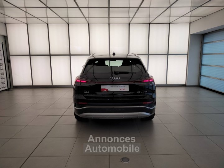 Audi Q4 E-Tron 45 285 ch 82 kWh - 13