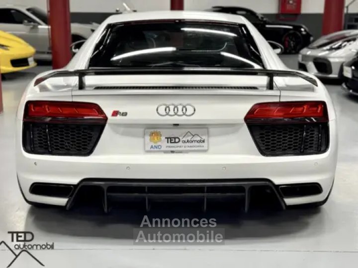 Audi R8 V10 Plus Quattro 610cv - 6
