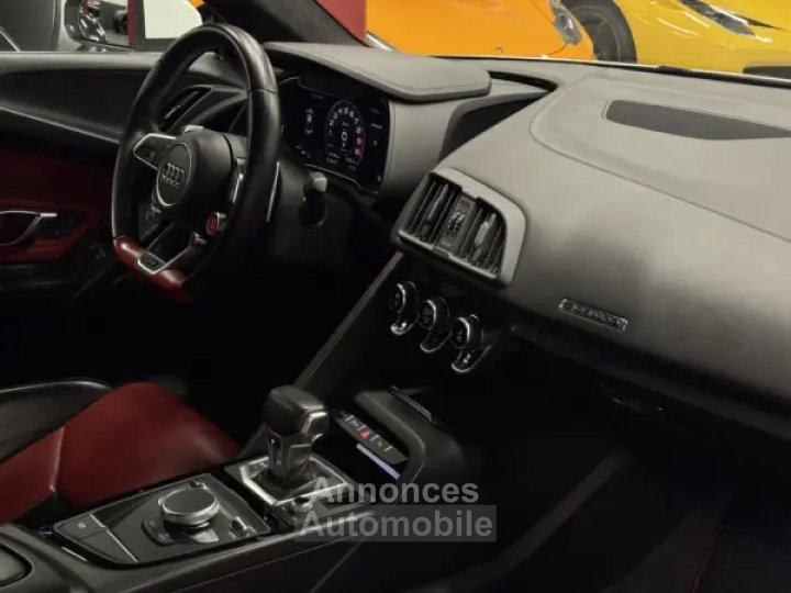 Audi R8 V10 Plus Quattro 610cv - 14