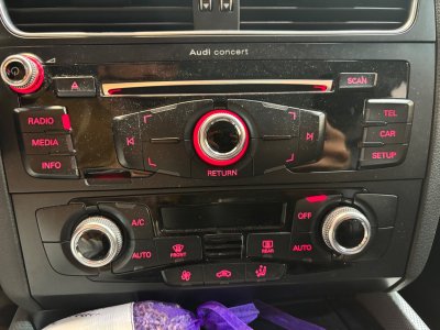 Audi Q5 20 TDI Clean Diesel 190 Quattro Ambiente S tronic 7/Suivi Complet   - 23