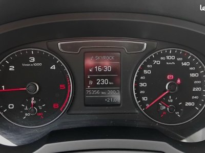 Audi Q3 20 TDI 150 ULTRA AMBIENTE   - 11