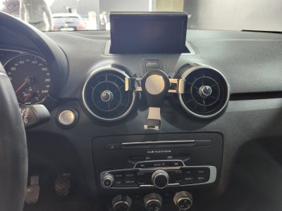Audi A1 10 TFSI 95ch Midnight Series   - 8