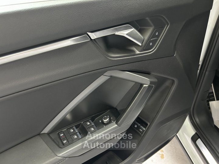 Audi Q3 (2) 45 TFSI E 245 S TRONIC S LINE - 16