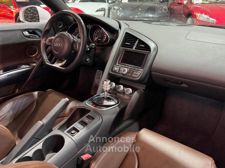 Audi R8 52 V10 FSI 525ch R tronic 6 - 19