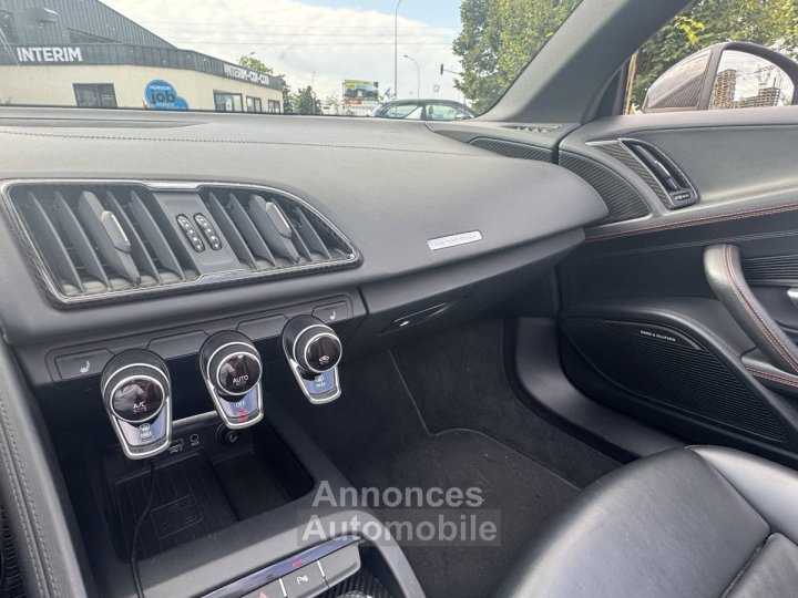 Audi R8 II 52 V10 FSI 540ch quattro S tronic 7 - 16