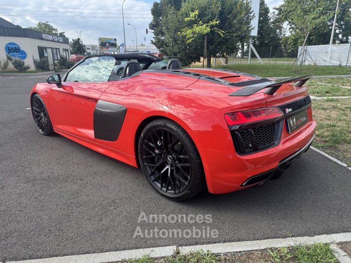 Audi R8 II 52 V10 FSI 540ch quattro S tronic 7 - 28