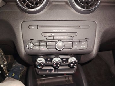 Audi A1 16 TDI 90ch FAP S line   - 14