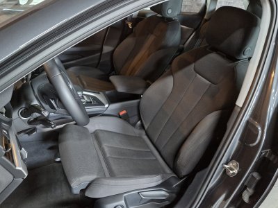 Audi A4 Avant AVANT 40TDI S-Tronic7 QUATTRO Business Line 190ch   - 14