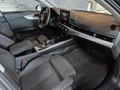 Audi A4 Avant AVANT 40TDI S-Tronic7 QUATTRO Business Line 190ch   - 12