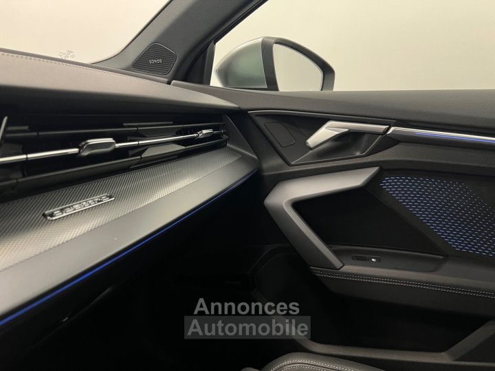 Audi S3 20 TFSI 333 ch Akrapovic / SONOS 3D / ACC / DCC / TO / Pack Black / Caméra / Matrix LED - 15